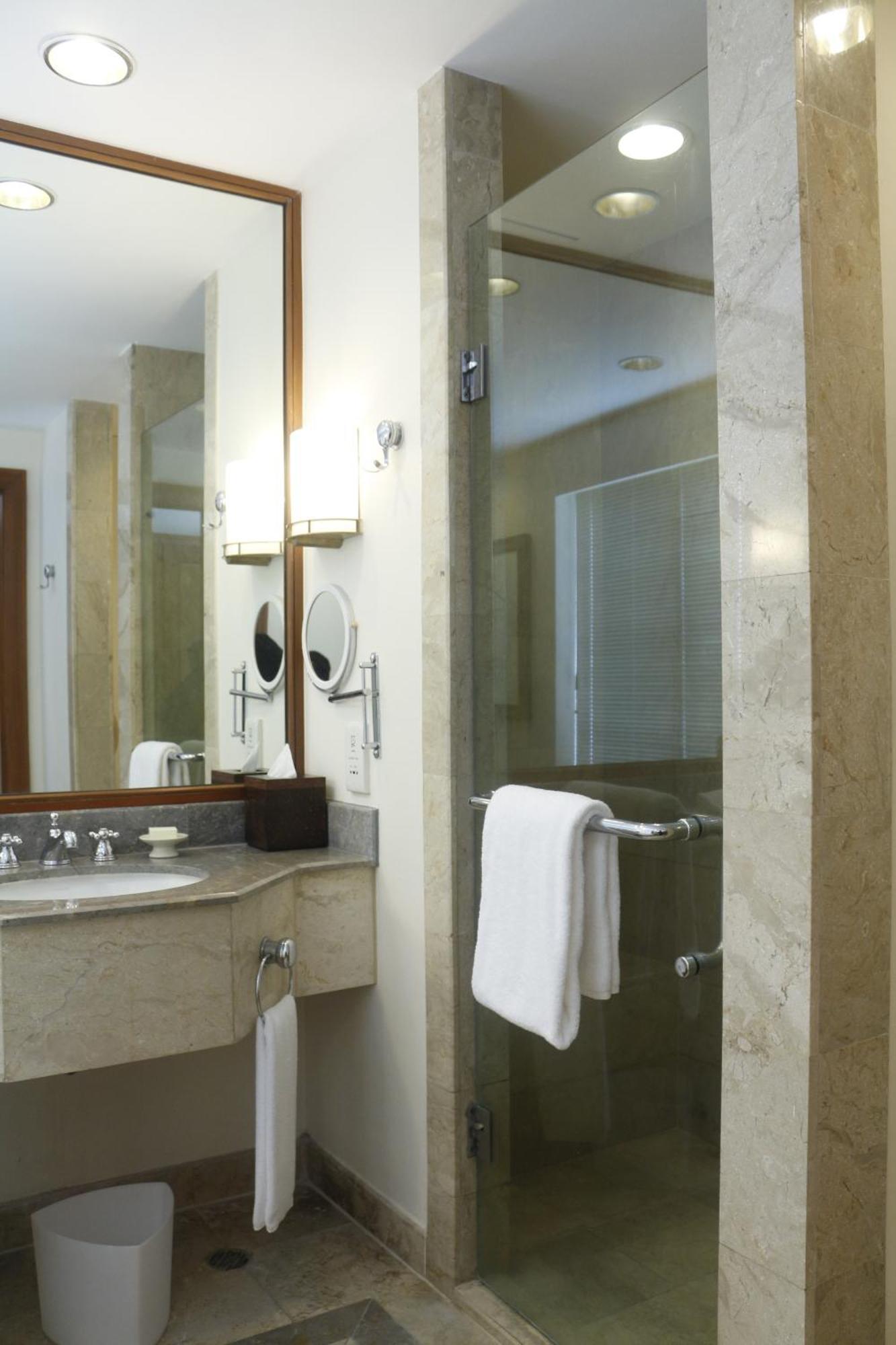 Hotel Bumi 5*